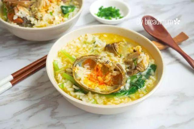 大闸蟹的家常做法，大闸蟹的家常做法怎么做好吃（看了会流口水的大闸蟹花式做法）