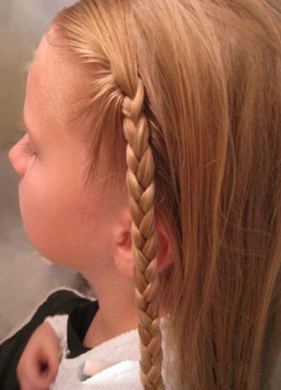 【第一款】1,3款很实用的小公主发型,妈妈们快来学习吧!