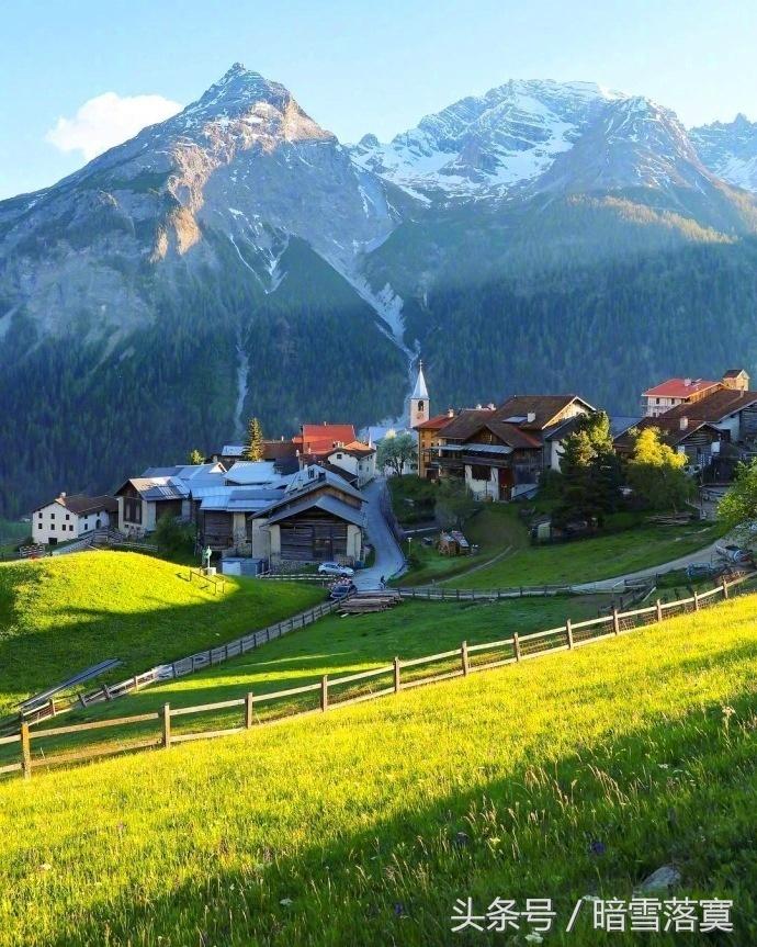 阿尔卑斯山脉的最高峰之一瑞士少女峰-被称阿尔卑斯山的“皇后”