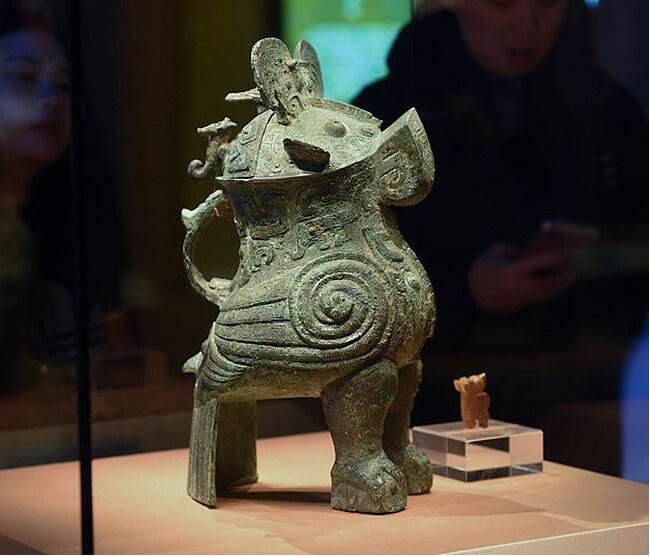 枭雄是什么意思和英雄的区别(刘备怪不得能与"奸雄"齐名:"枭雄"到底有