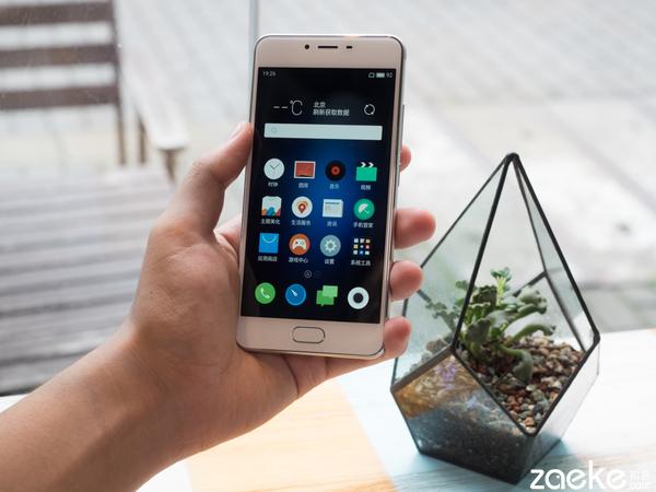 魅蓝3s参数配置(也许是黑马?魅蓝3s评测)