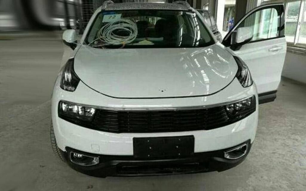 吉利凌克cx11量产版实车曝光这灯我看着有点眼晕