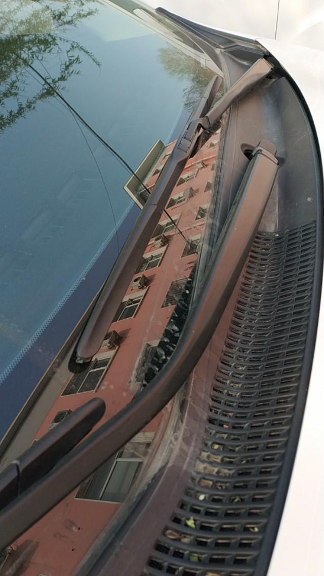 这是卡罗拉的落水槽,雨水都从这里落下去_卡罗拉车友圈_懂车帝