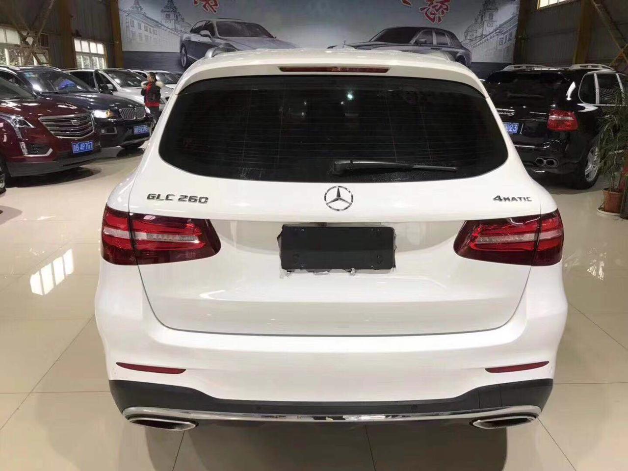 17年7月奔驰glc260到店 全景天窗,柏林之声音响,360环影,车况精品