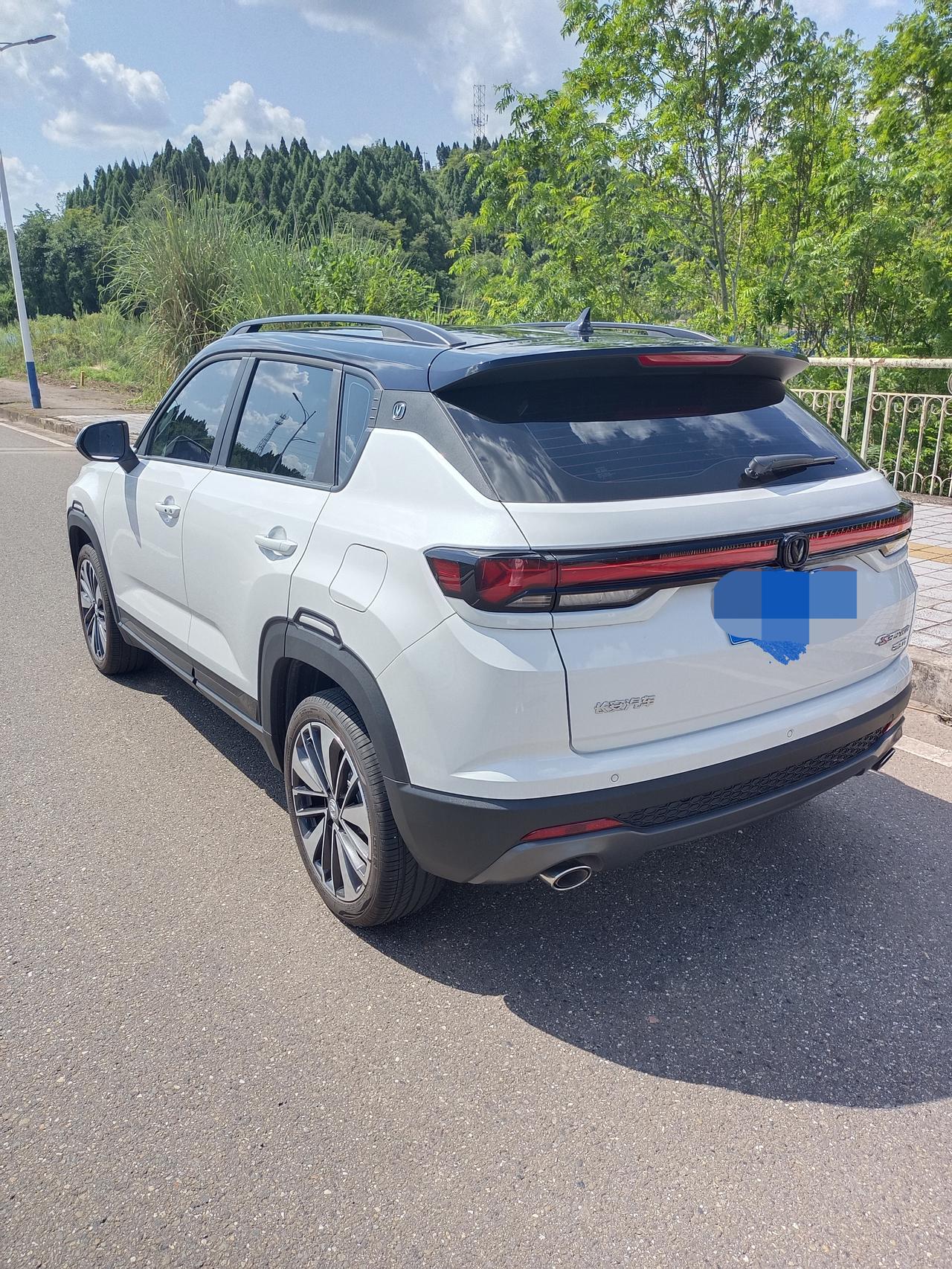 长安cs35plus改色悬浮顶