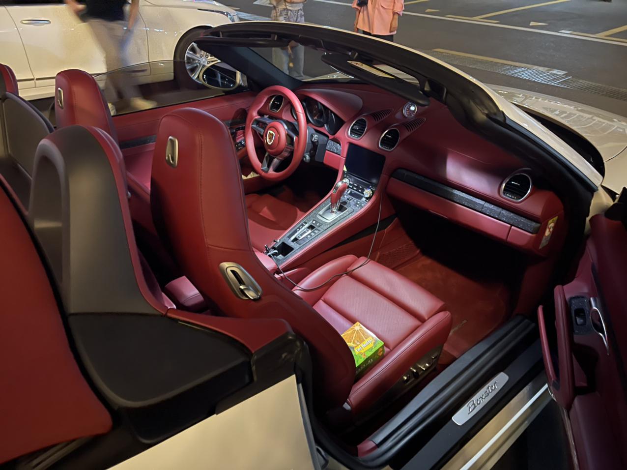 718内饰装饰分享_保时捷718车友圈_用户4939340029811_懂车帝