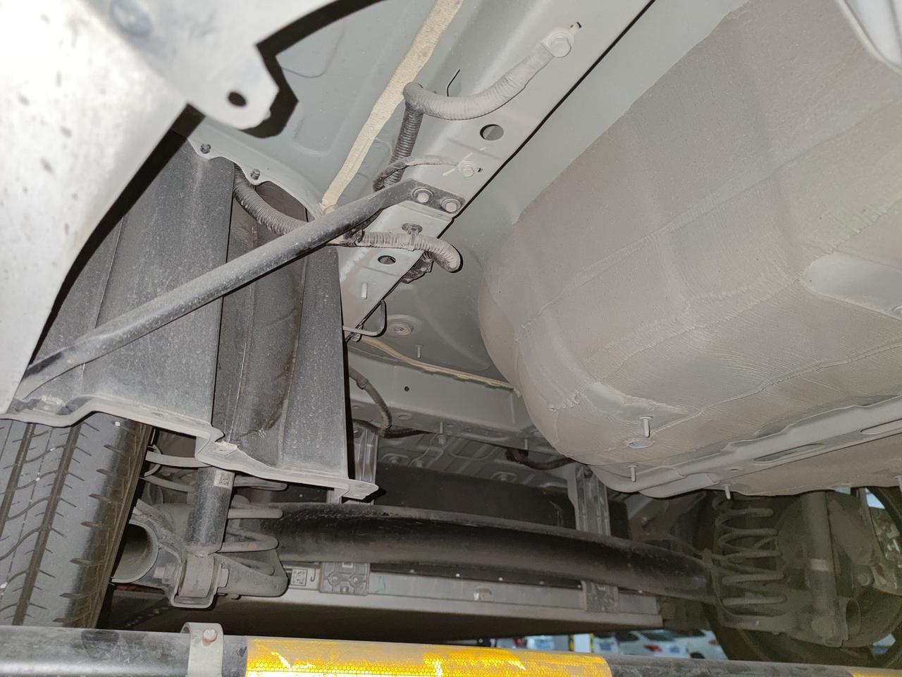 我的埃安sp的后尾箱护板怎么没有啊