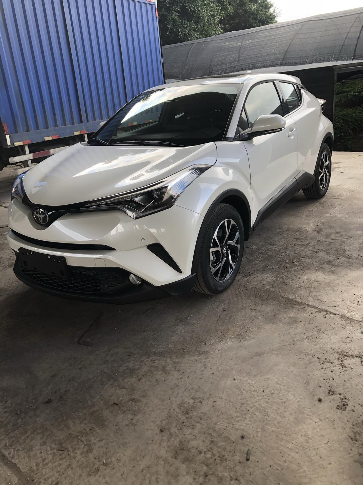 珍珠白车身想贴个黑顶_丰田c-hr车友圈_懂车帝