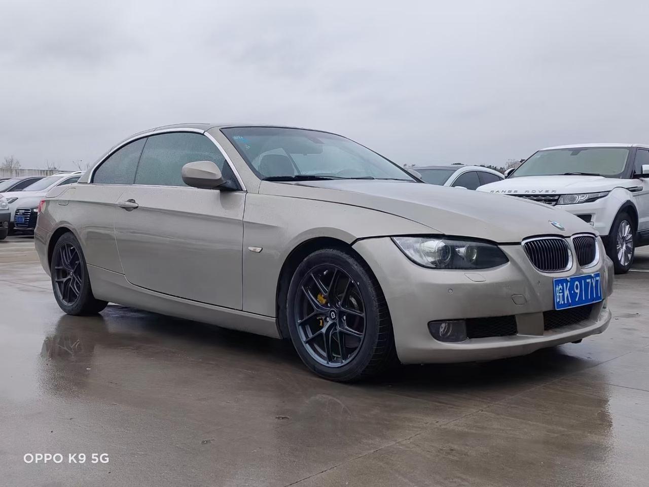 11年宝马330i硬顶敞篷