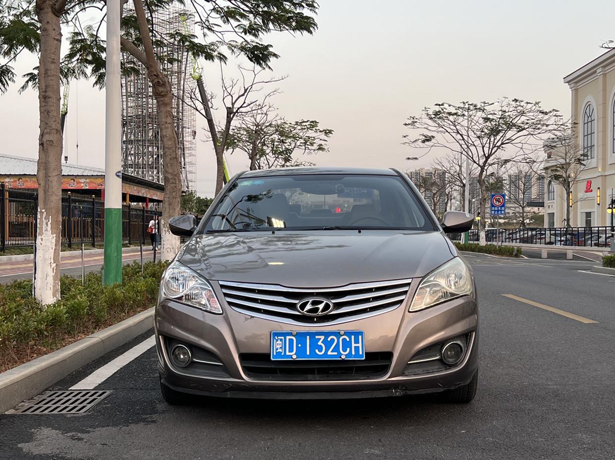 12年现代悦动自动16省油练手车