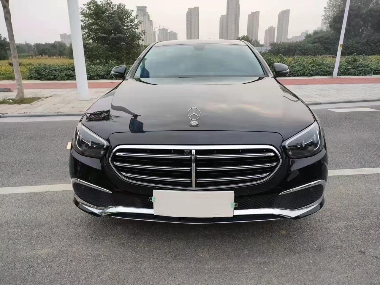 2021年奔驰e300l豪华,全车原版原漆,实表1.3万公里