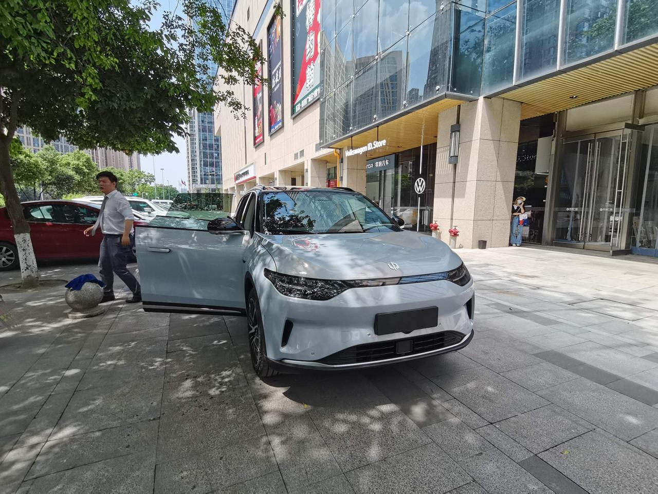 零跑c11星河银鉴赏图_零跑c11车友圈_懂车帝