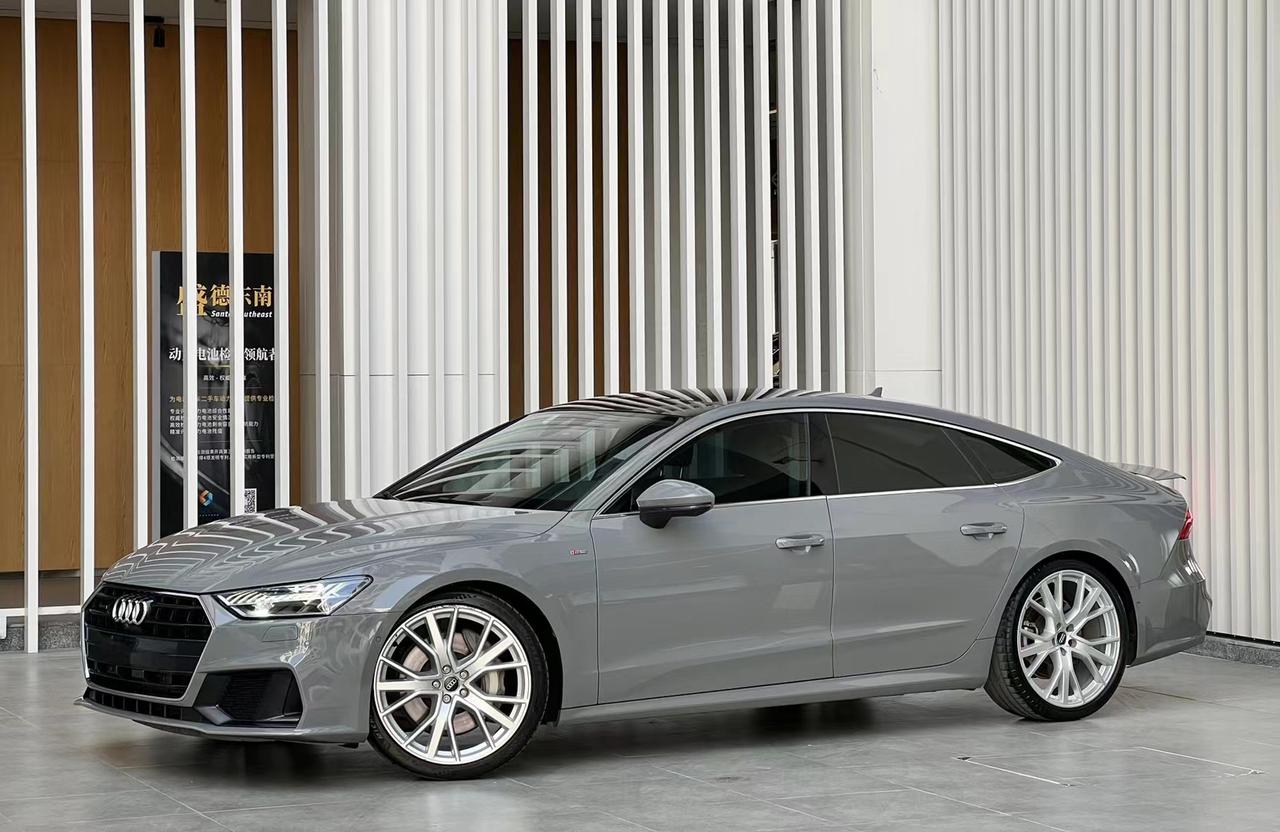 2019登记上牌选配"纳多灰"19款奥迪a7 55tfsl