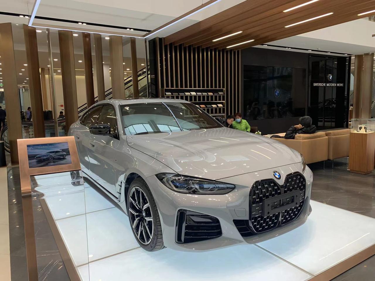 云南第一台布鲁克林灰4系4门运动曜夜版_宝马4系车友圈_懂车帝