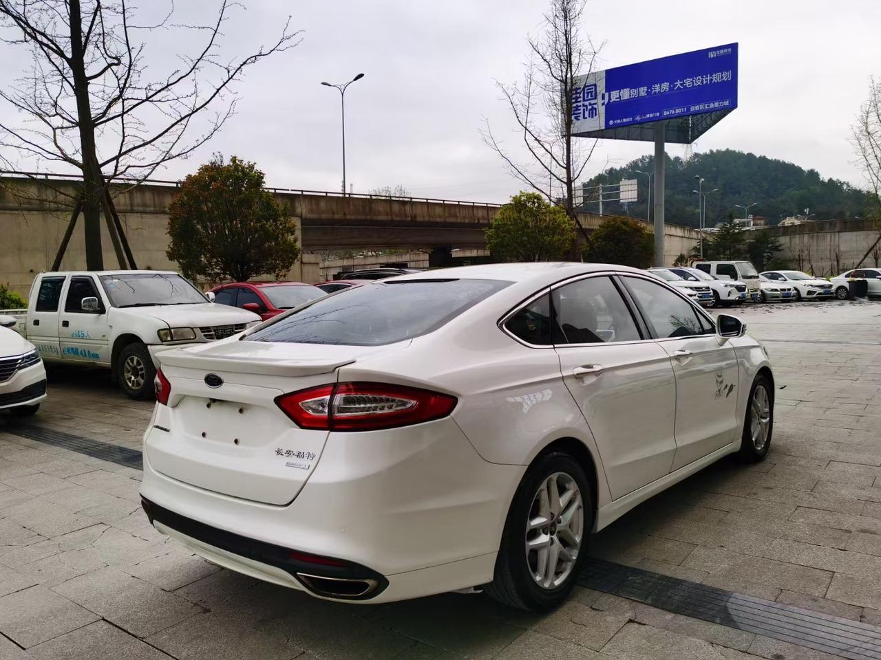 到店最美马丁脸蒙迪欧,15年11月上牌,自动天窗,整车精品无