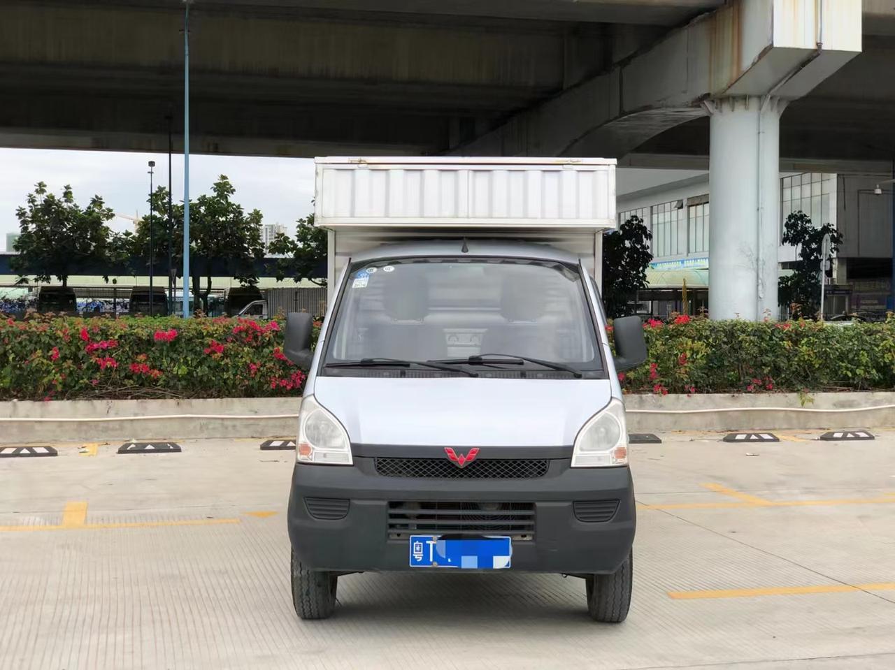 2018年五菱荣光厢式货车15发动