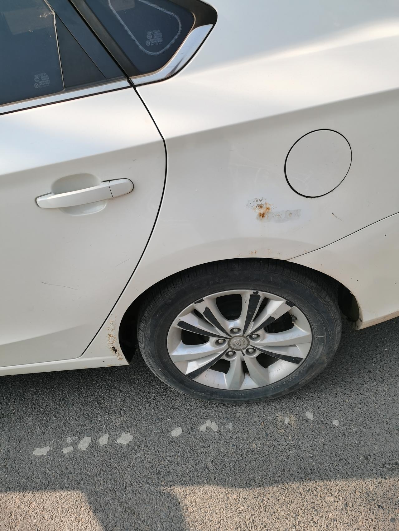 长安逸动严重生锈