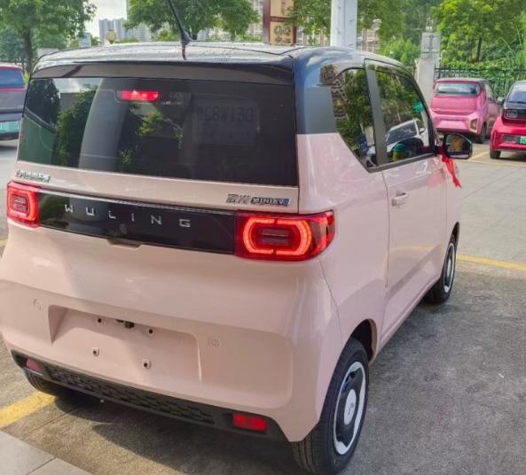 從當年的秋名山神車,再到引爆小型電動車市場的五菱宏光mini ev,五菱