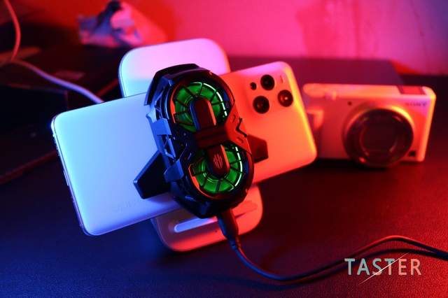 红魔双核散热背夹体验：别人家的是风扇，我家的是空调