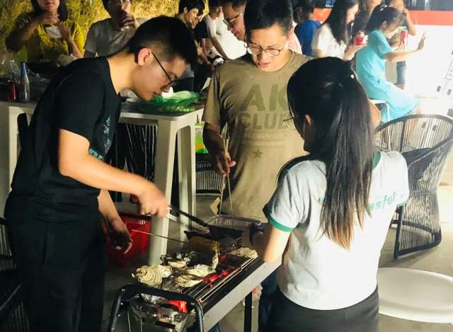 “夏日炎炎,有你真甜” | 不一样的露天烧烤 “夏日炎炎,有你真甜” | 不一样的露天烧烤