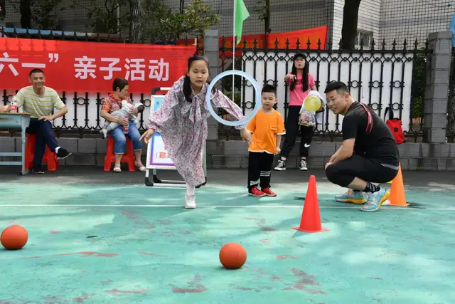 大手牵小手，你我共成长——记湘钢一中教育集团教工子女庆“六一”亲子活动