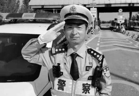 晚报|青岛交警执勤时牺牲 岸田文雄当选日本新首相