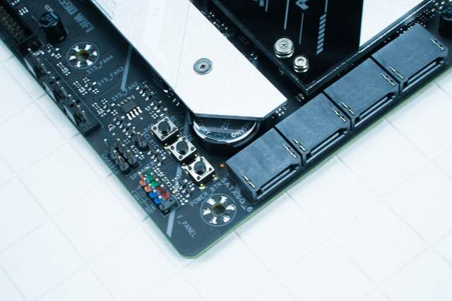 铭瑄Z590电竞之心，性能稳定，性价比高