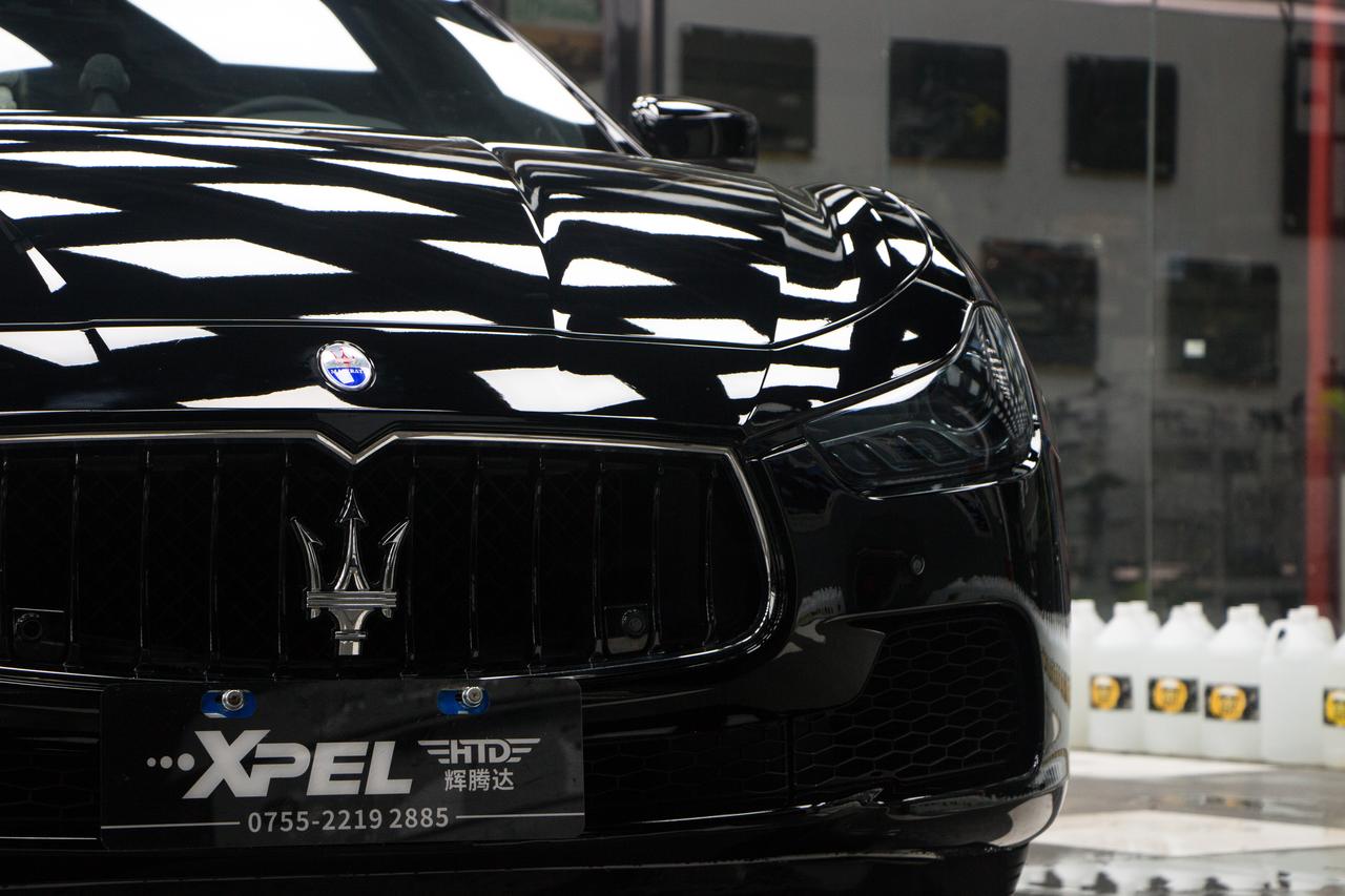 玛莎拉蒂吉博力全车黑化黑武士效果图