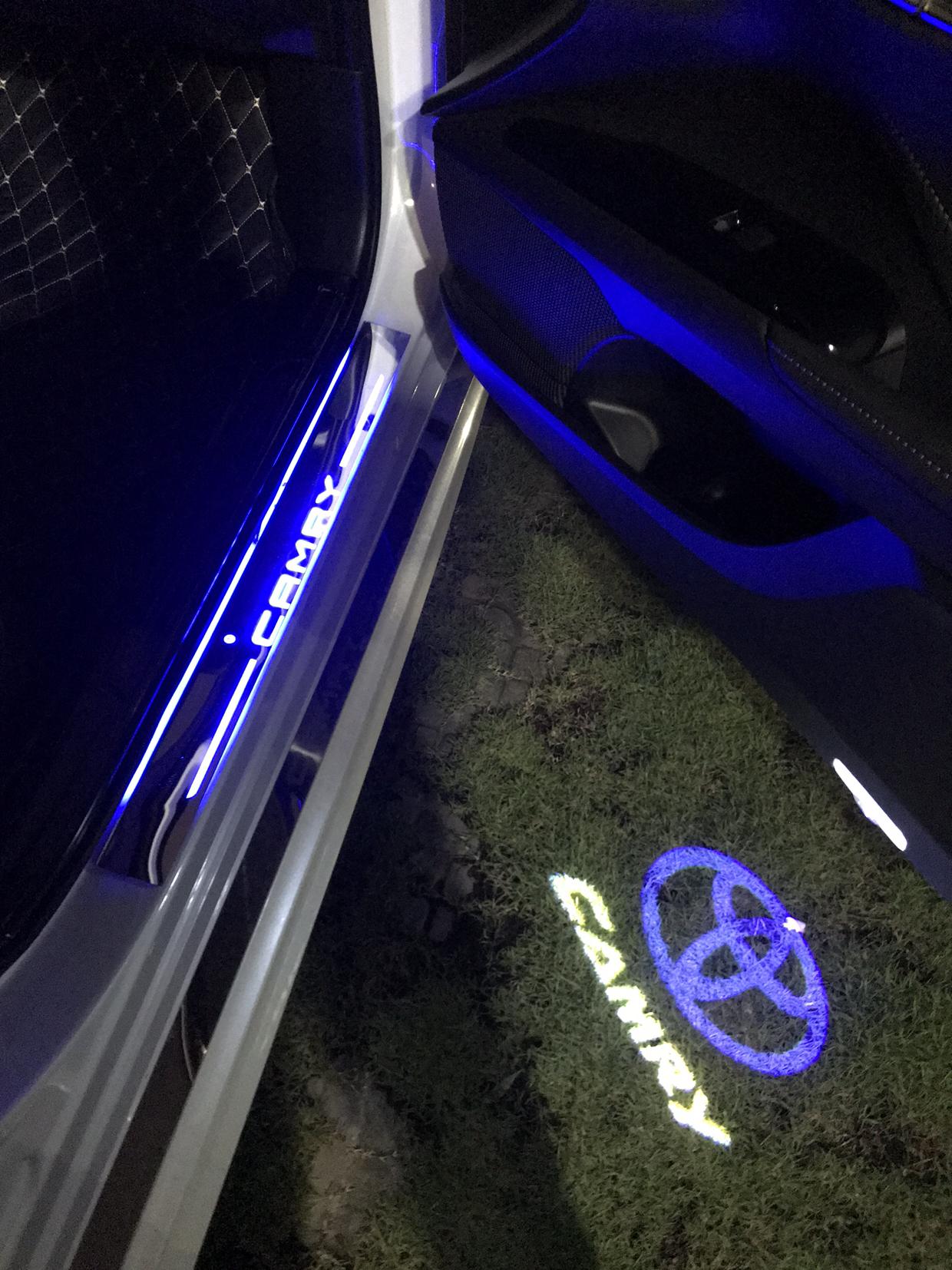 凯美瑞25s锋尚迎宾灯迎宾踏板