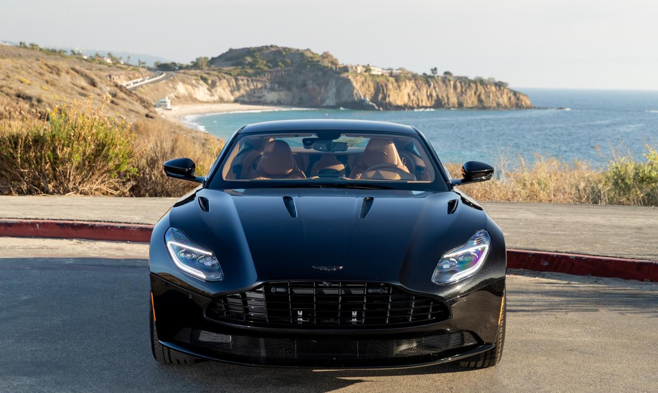 阿斯顿马丁db11amr