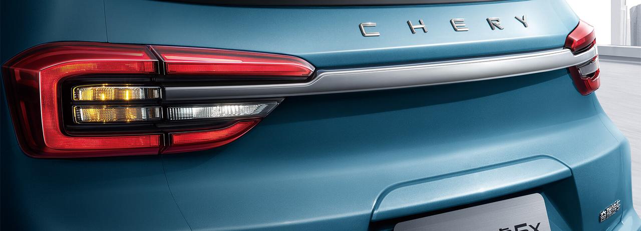 点阵式星河前脸格栅(全新点阵式网状格栅设计,型面立体而锐