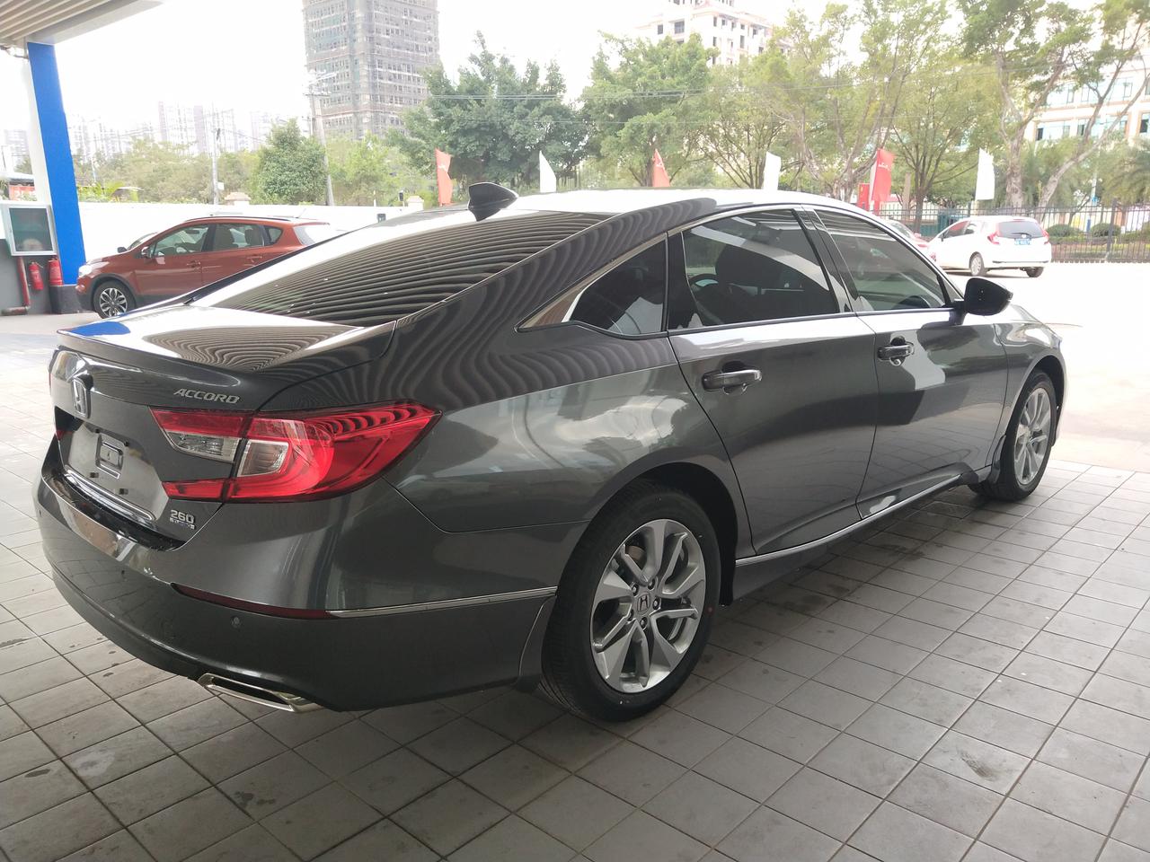 十代雅阁太空银