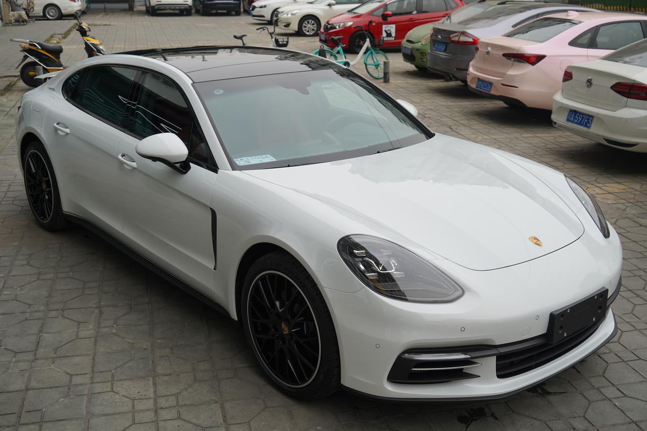 今日交车第二台 保时捷帕拉梅拉 原车漆:细花白 全车装贴xp