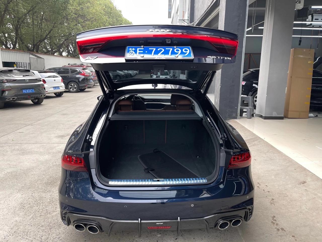 奥迪a7后备箱这个板颠簸路面异响处理方案!3m胶 隔音胶带