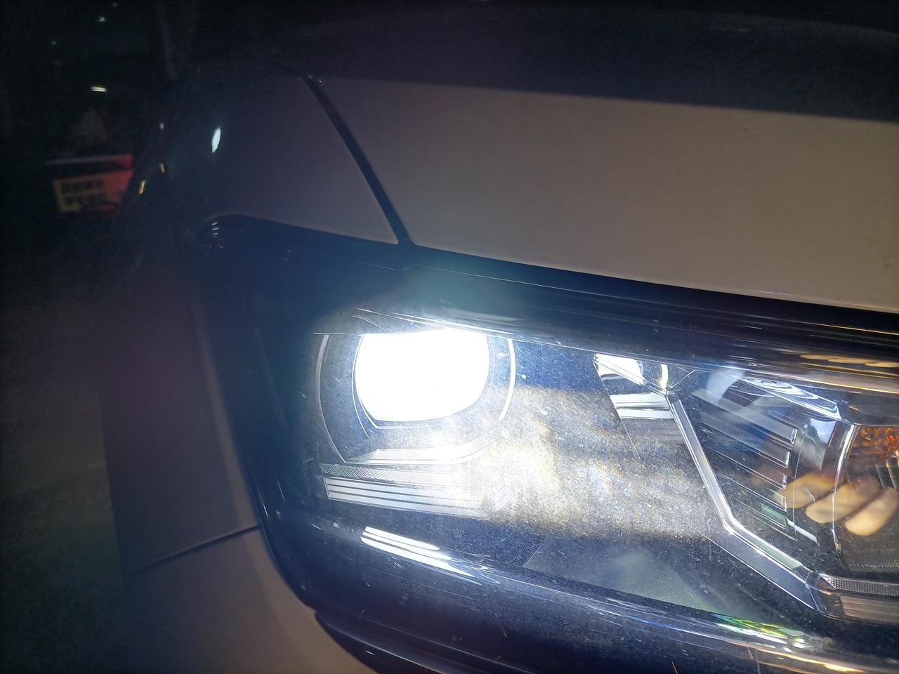 这灯是所谓的白内障吧,4s店免费换吗_探岳车友圈_懂车帝