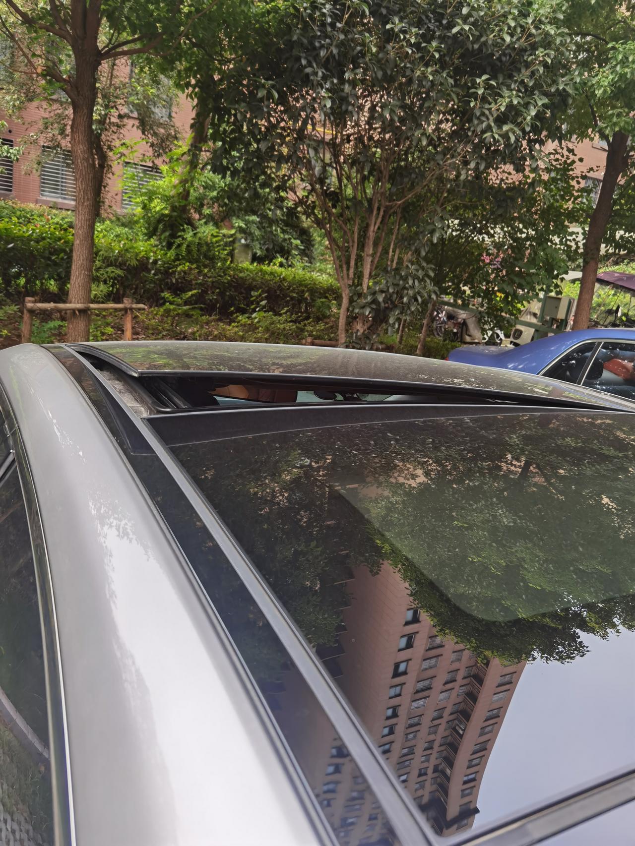 丰田亚洲龙天窗严重质量问题