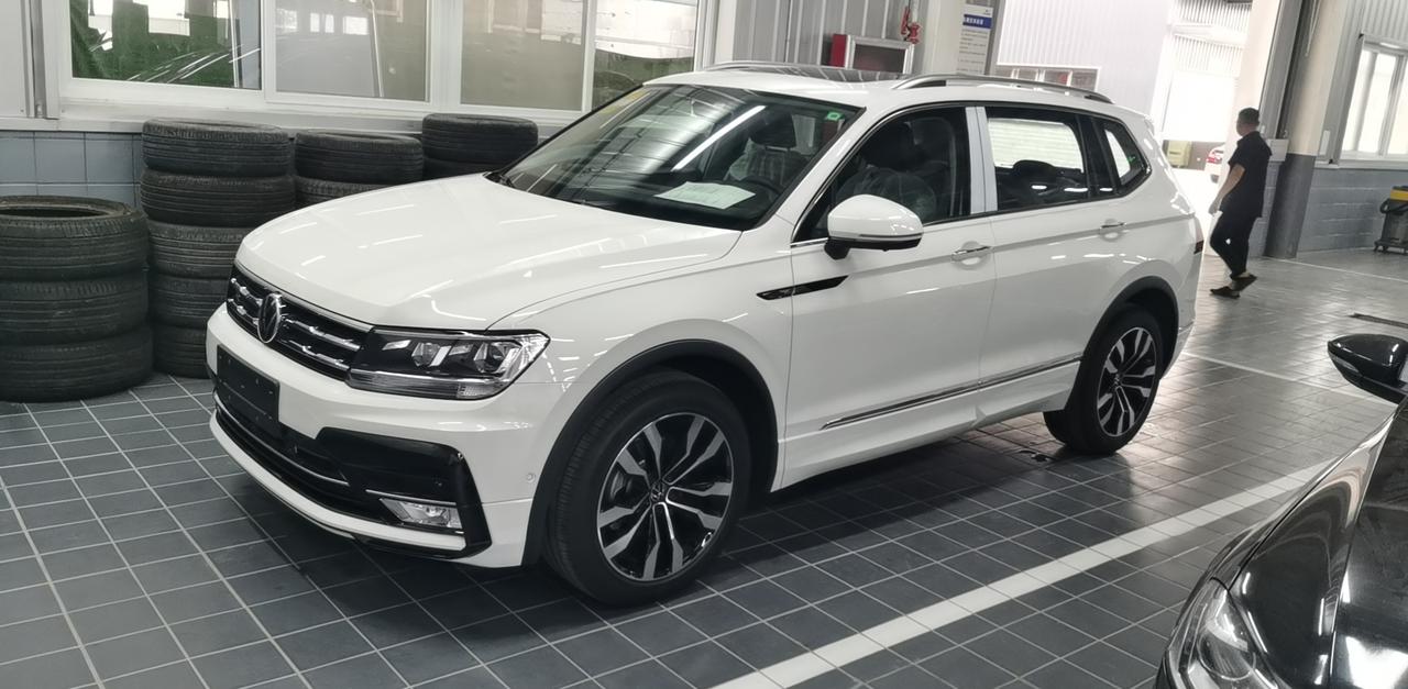 请问下昨天提的途观l330悦享版为什么遥控不能一键降玻璃?谢