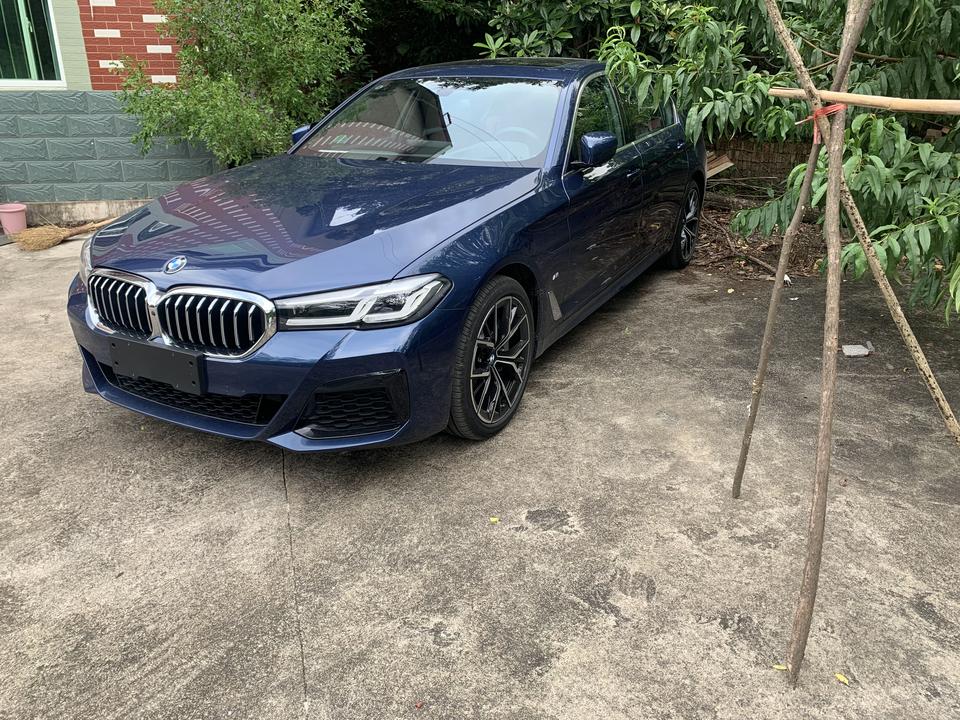 宝马5系尊享量子蓝提车作业_宝马5系车友圈_懂车帝