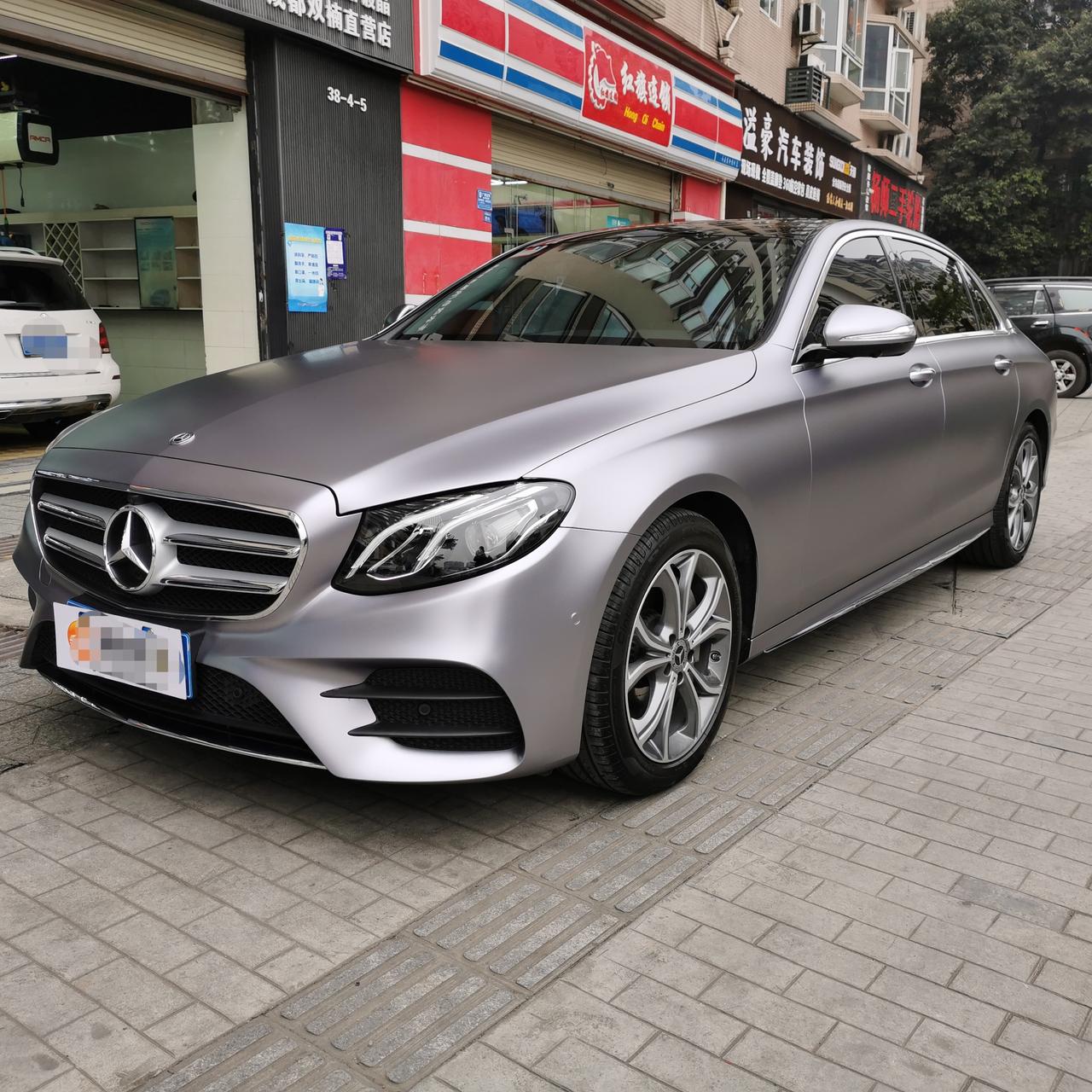 奔驰e300l车身改色贴膜电光钛灰