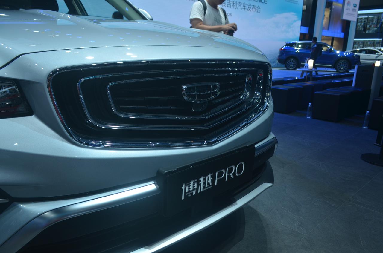 成都车展上,吉利博越pro正式上市,售价区间为9.88万-1