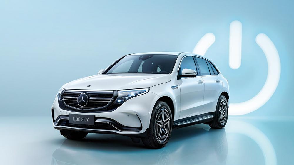 11月8日晚,北京奔驰纯电suv eqc正式上市,这次带来两