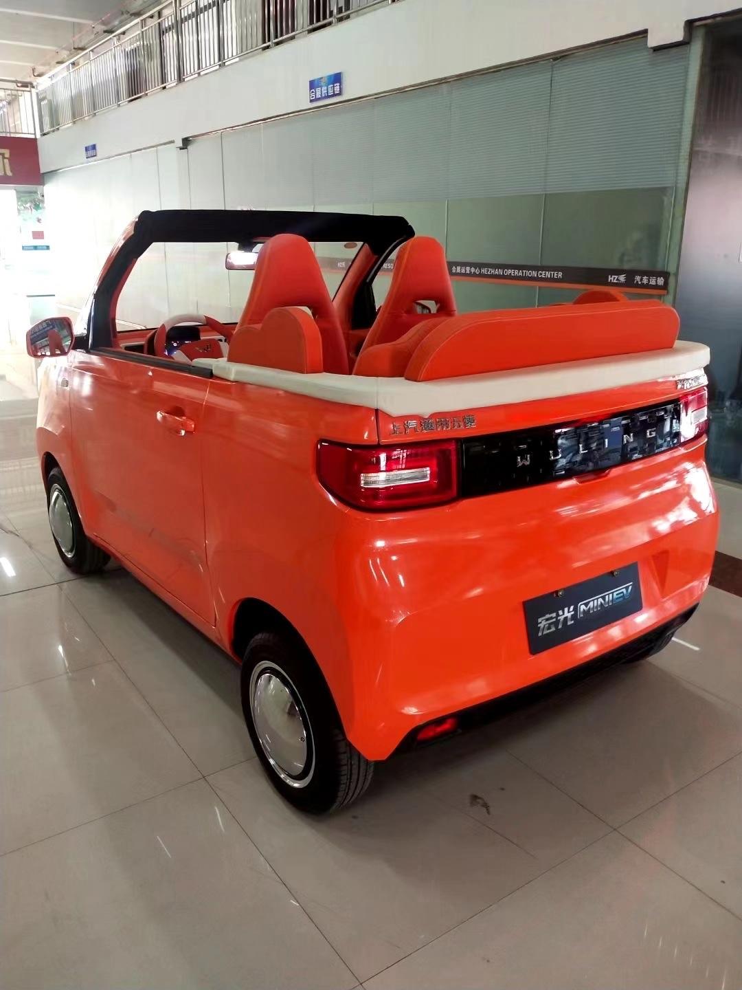 五菱迷你四座版到店〔庆祝〕[庆祝〕[庆祝〕[庆祝〕最骚气的橘
