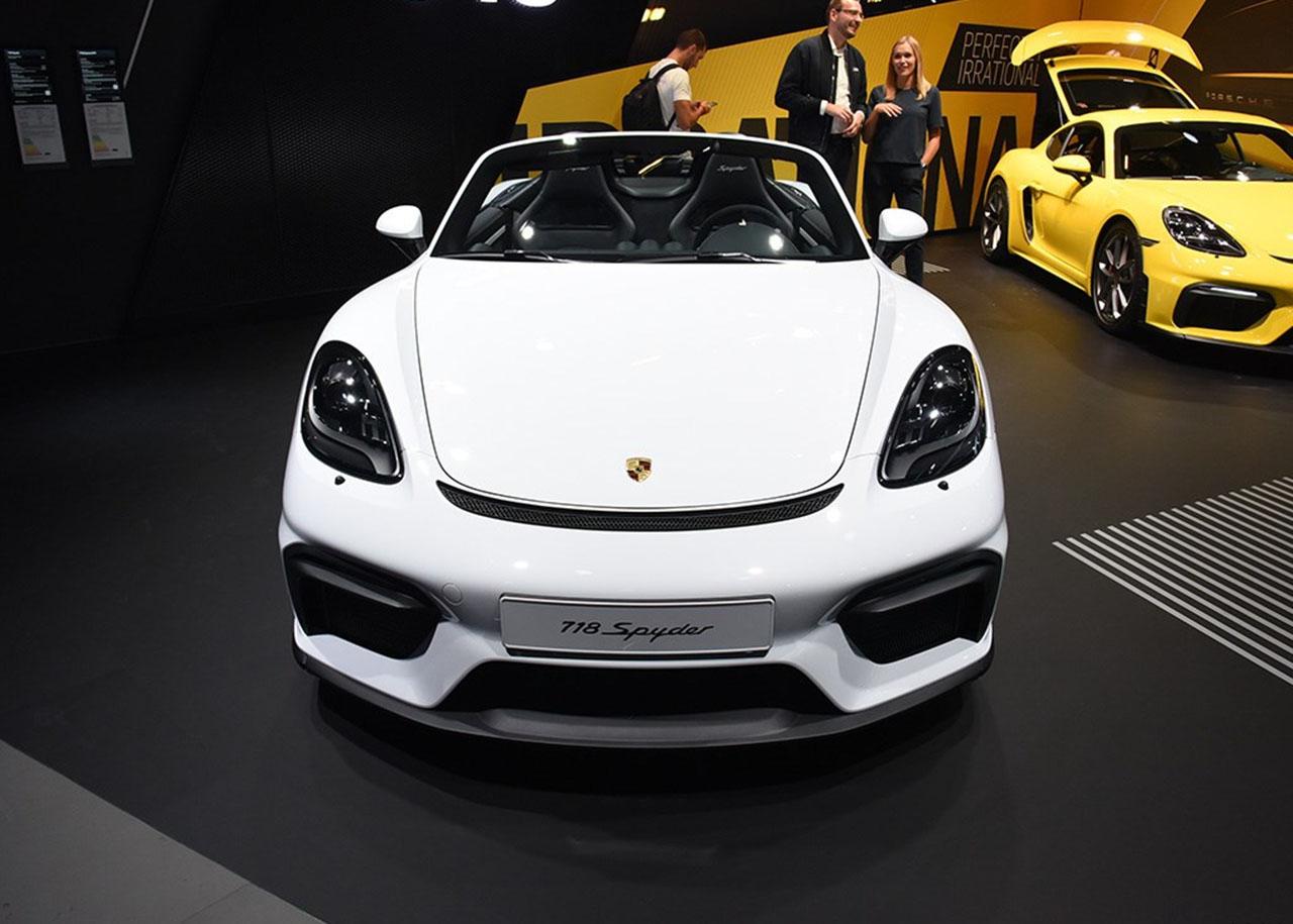 4秒破百的保时捷718spyder,4.0升6缸很强势