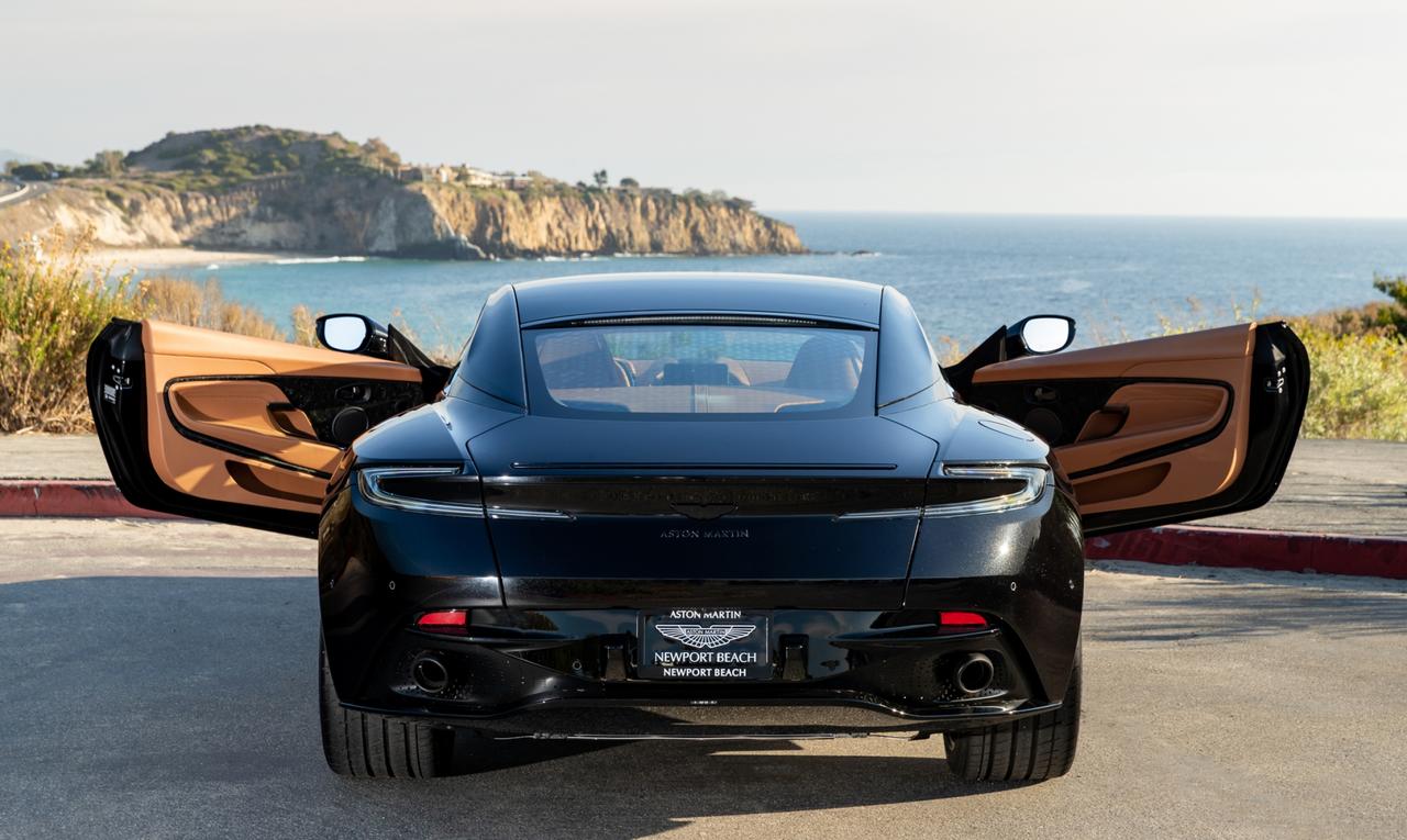 阿斯顿马丁 db11 amr_阿斯顿·马丁db11车友圈_懂车帝