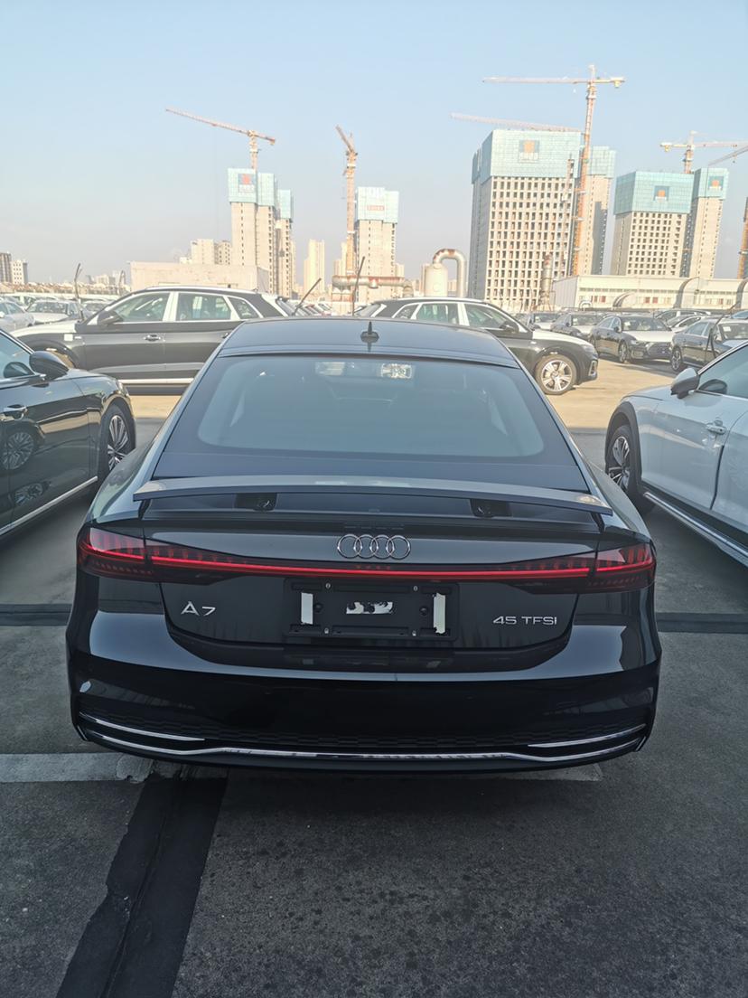 a7-天云灰/维苏威灰_奥迪a7车友圈_懂车帝