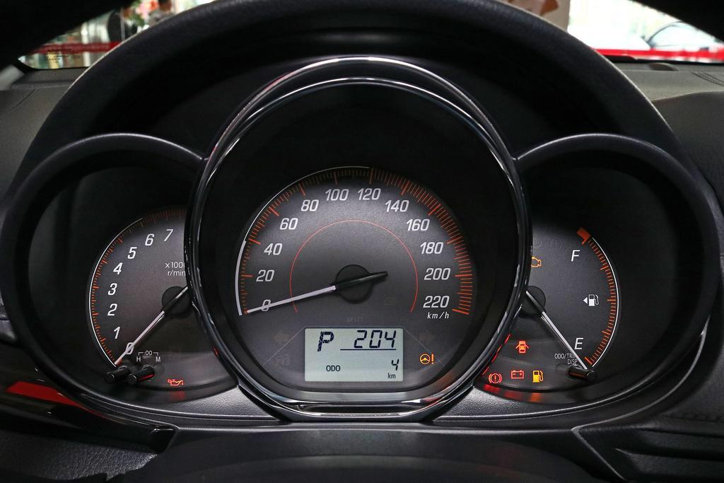 各位,谁知道致炫x的水温,室外温度,平均油耗,瞬时油耗怎么看