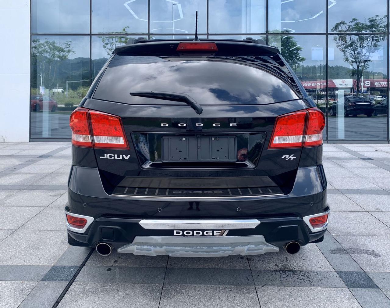 4l豪华suv,当年新车落地30万出头