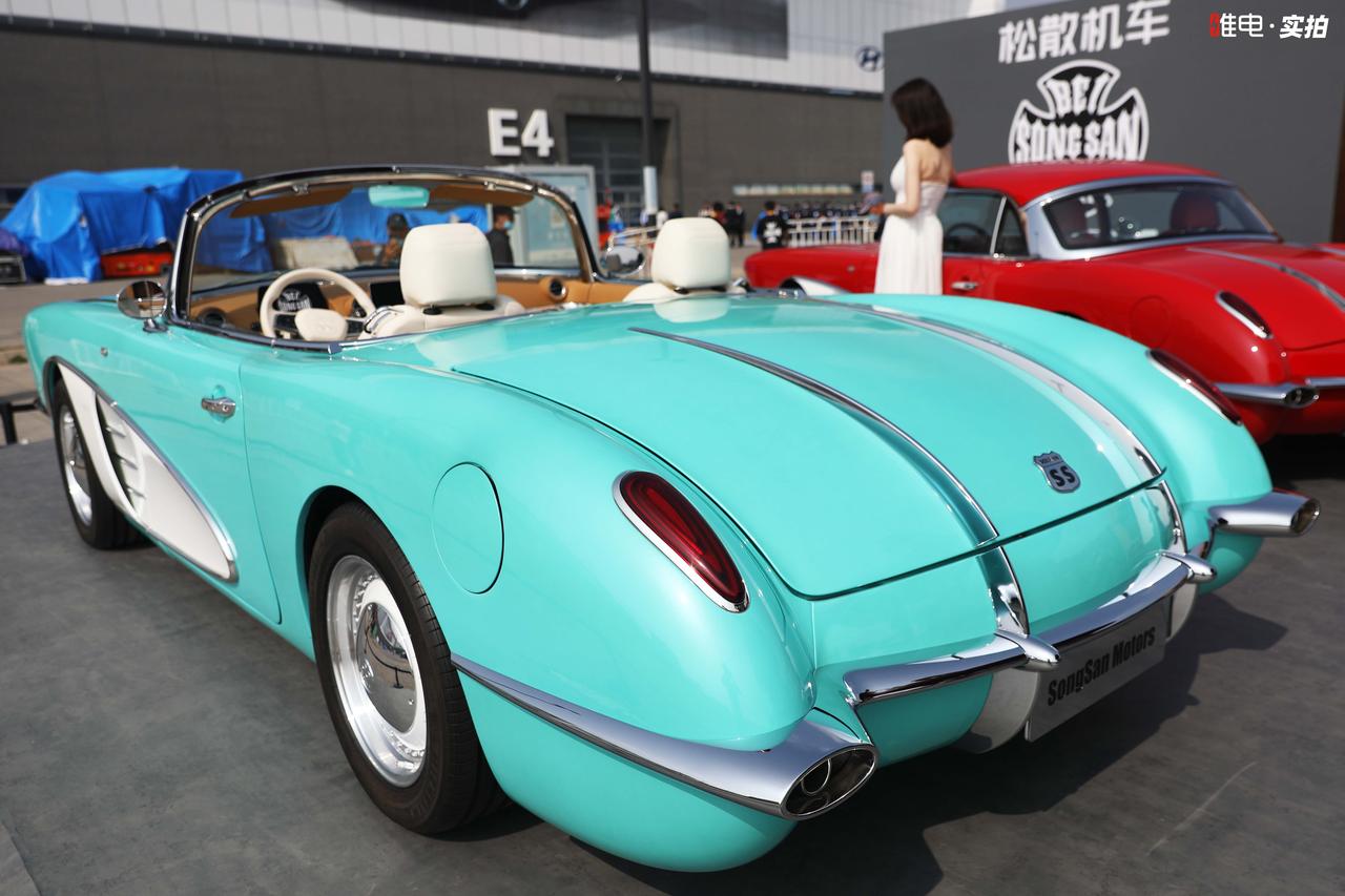 松散机车ss dolphin硬顶敞篷跑车,外观复刻雪佛兰co