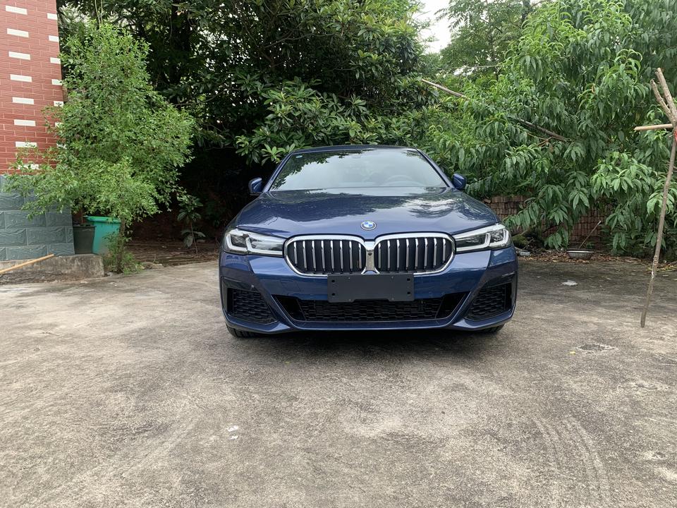 宝马5系尊享量子蓝提车作业_宝马5系车友圈_懂车帝