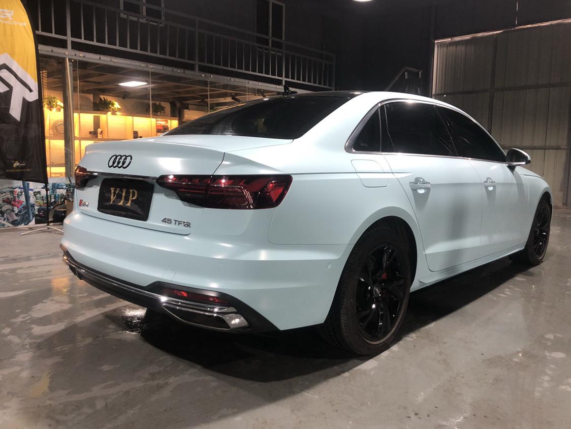 奥迪a4l改色贴膜消光穆里怀白